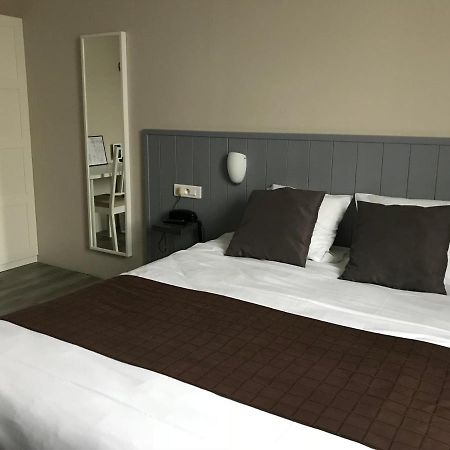 Logis Hotel Galland ラパリス エクステリア 写真